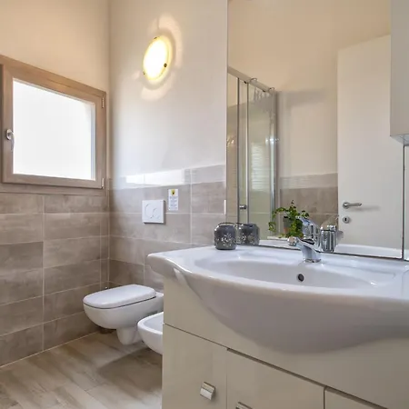 Luca By Interhome Murta Maria