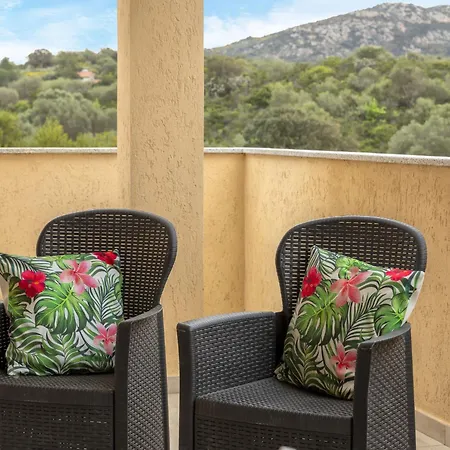 Luca By Interhome * ムルタ・マリア